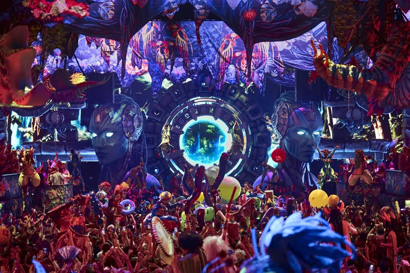 UNVRS Ibiza — ElRow Opening